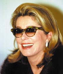 Катрин Денев